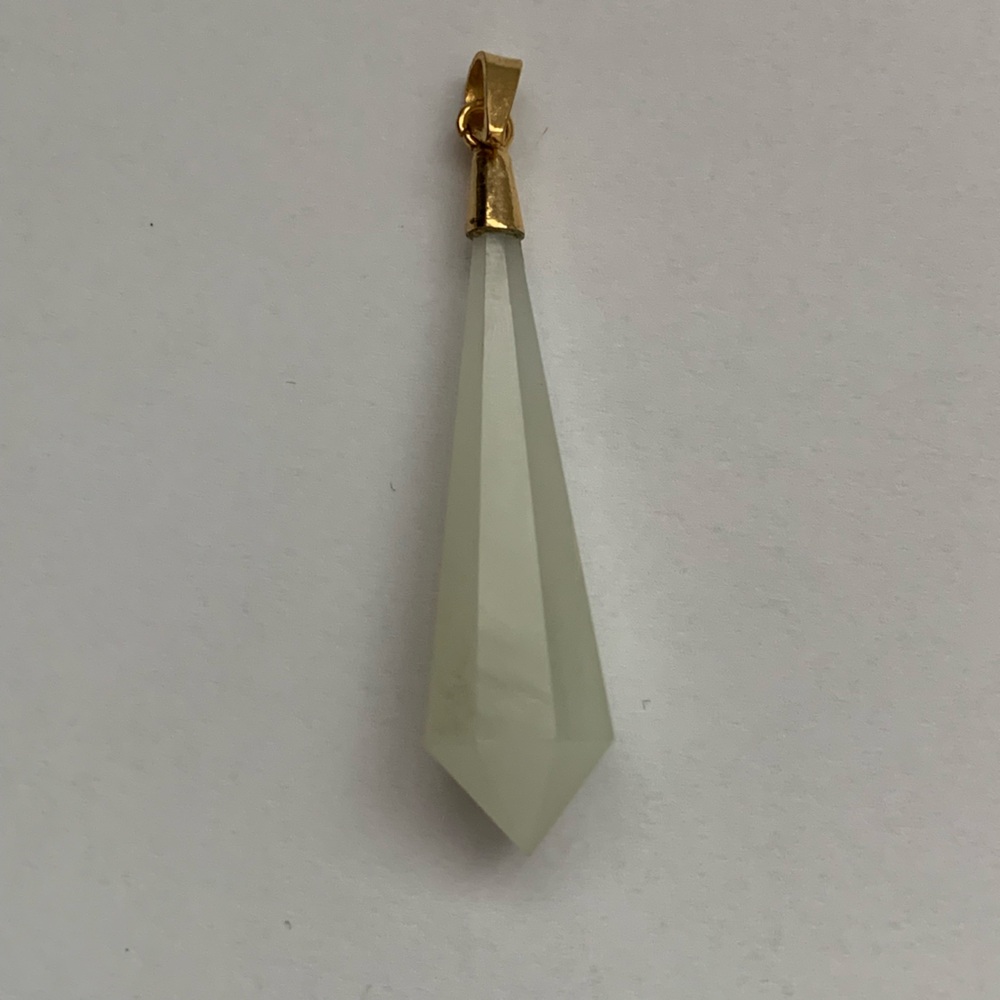 New vintage white jade faceted drop pendant